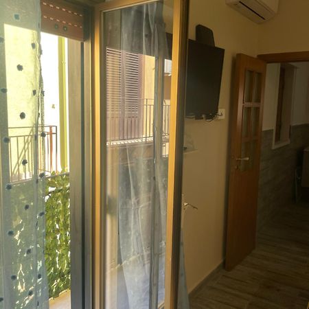 パレルモ Fronte Mare Arenella Bed & Breakfast エクステリア 写真