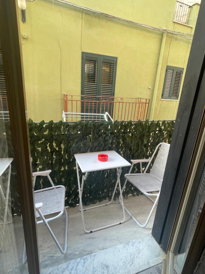 パレルモ Fronte Mare Arenella Bed & Breakfast エクステリア 写真