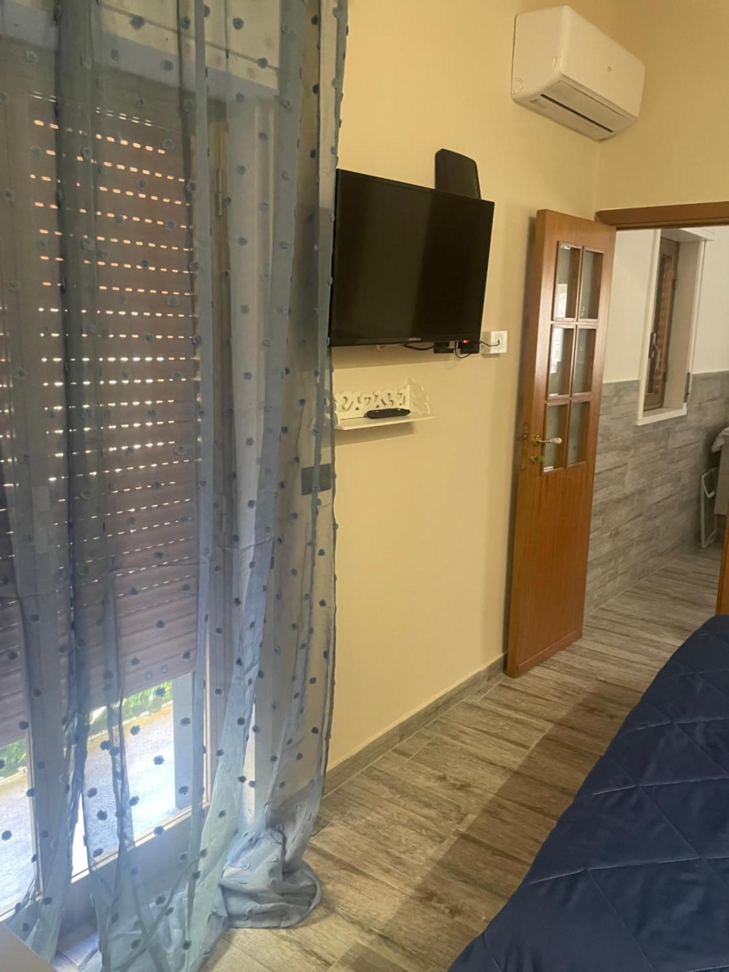 パレルモ Fronte Mare Arenella Bed & Breakfast エクステリア 写真