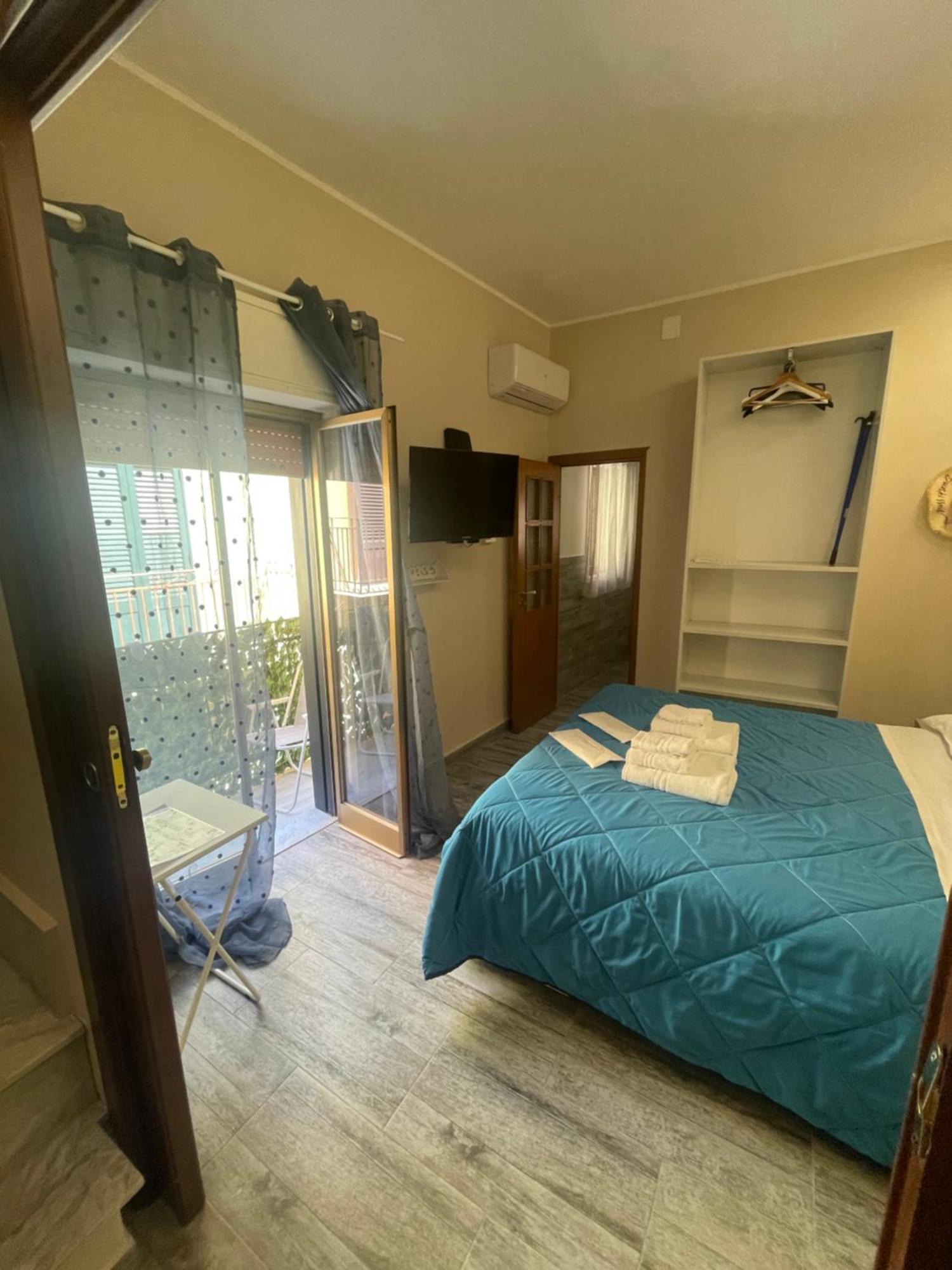 パレルモ Fronte Mare Arenella Bed & Breakfast エクステリア 写真