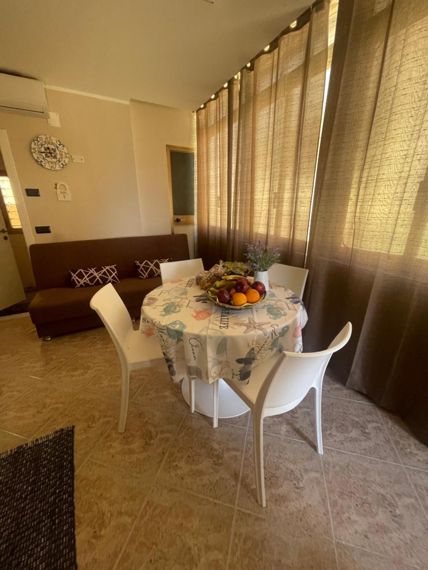 パレルモ Fronte Mare Arenella Bed & Breakfast エクステリア 写真